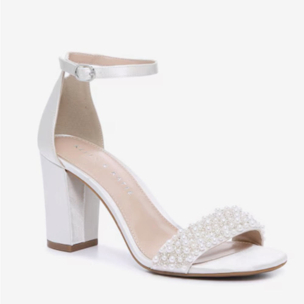 NWT Pearl Heels - never worn!